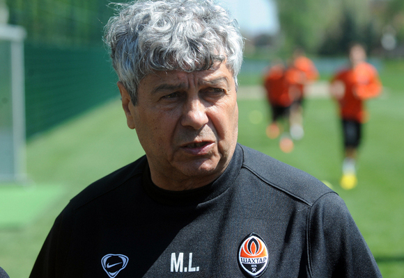 Mircea Lucescu primit ca un Rege in Giulesti