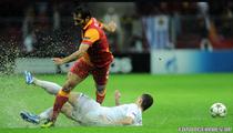 Remiza in zece oameni Galatasaray -  CFR Cluj