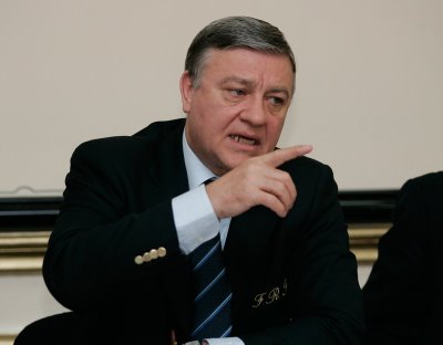 Mircea Sandu il sustine pe Popescu