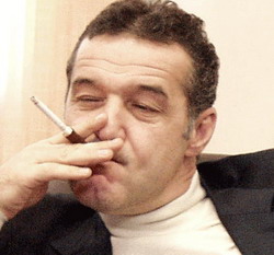 Razboi Becali - Hagi
