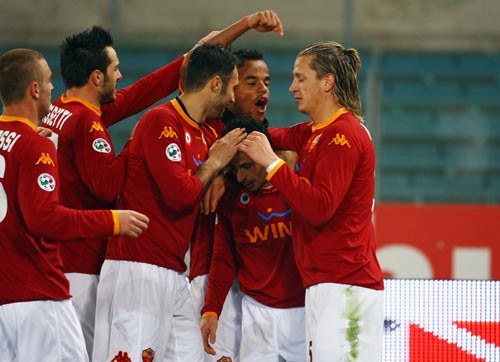 AS ROMA, PAS GRESIT IN LUPTA PENTRU TITLU