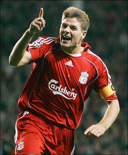 Liverpool despagubita pentru accidentarea lui Gerrard