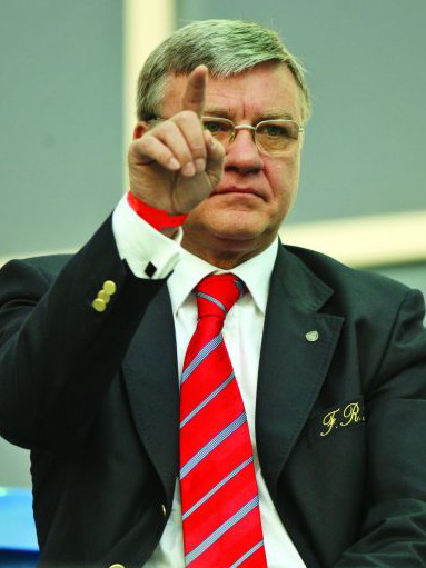 Nu vom avea arbitri straini
