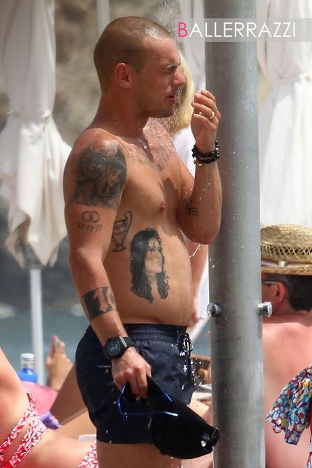 Fanii lui Inter cer plecarea lui Sneijder